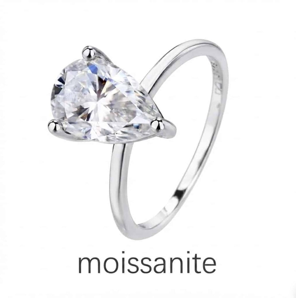 טבעת כסף 925 מוסונייט טיפה ציפוי זהב לבן – Pear Moissanite