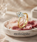 Moissanite Gold Ring | כסף 925 ציפוי זהב 14K | משקל כולל 2 קראט
