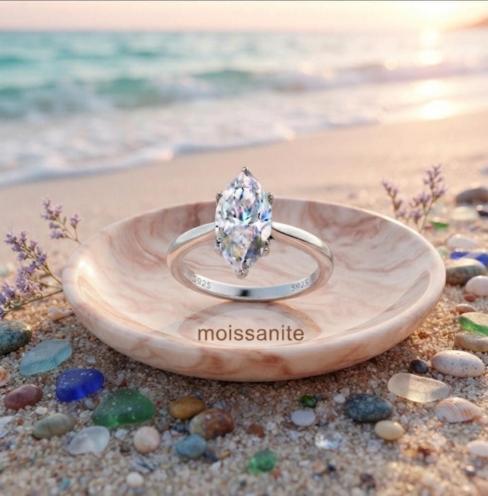 טבעת כסף 925 מוסונייט מרקיזה ציפוי זהב לבן – Marquise Moissanite
